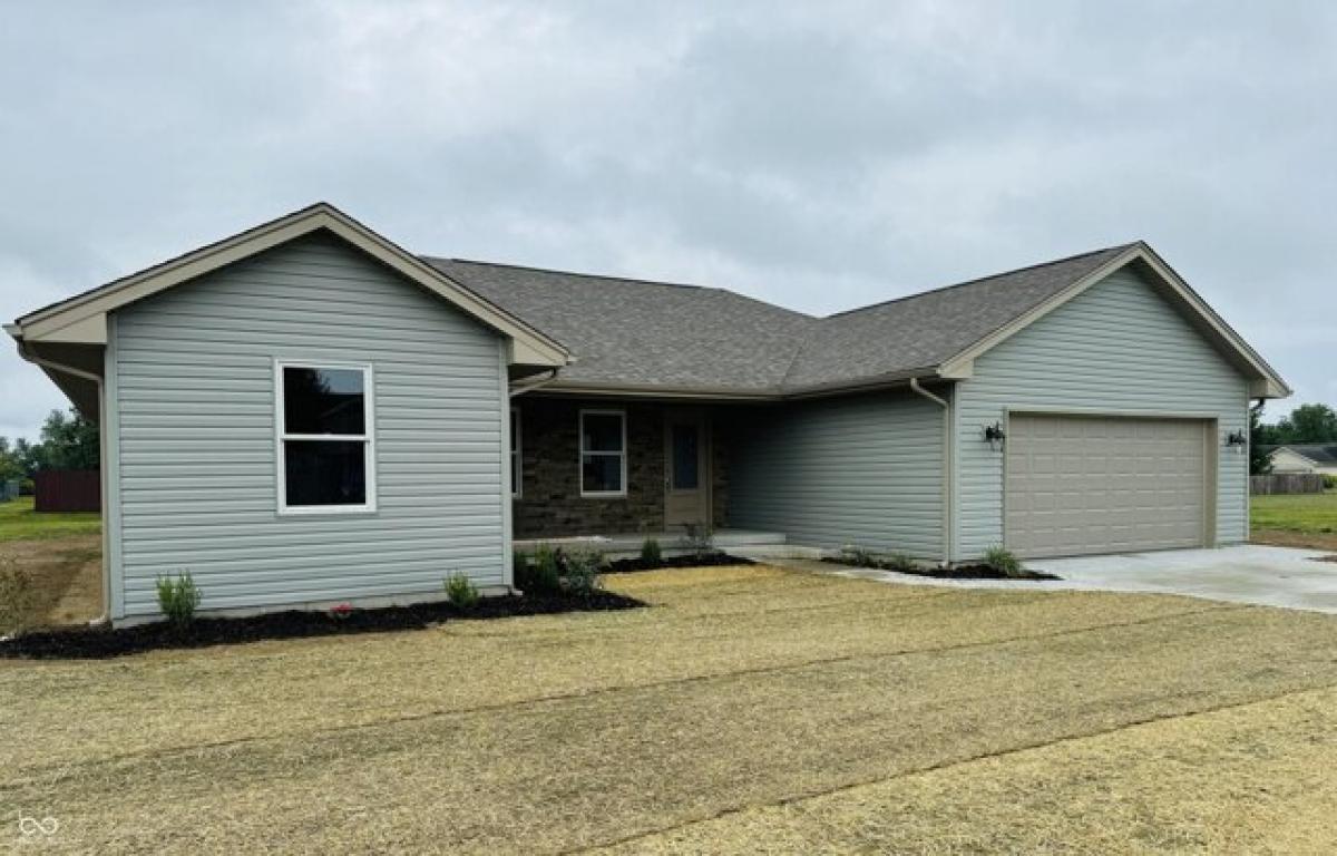 Picture of Home For Sale in Seymour, Indiana, United States