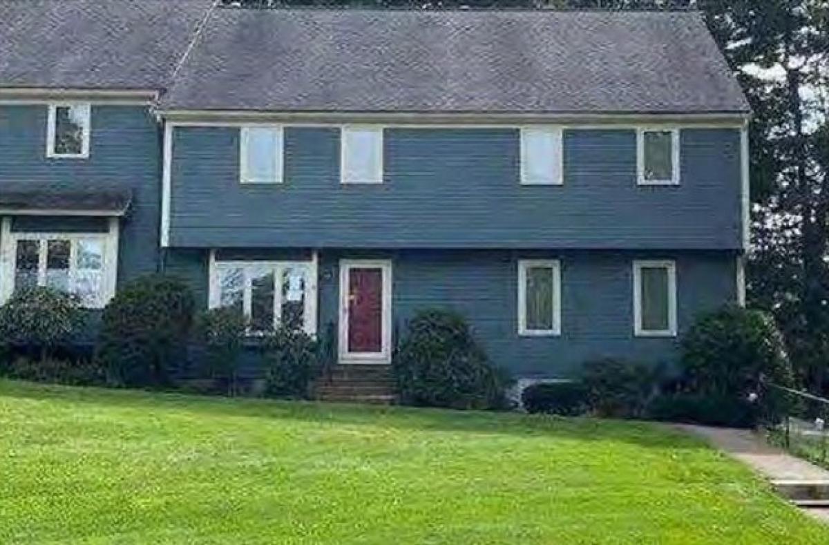 Picture of Home For Sale in Maynard, Massachusetts, United States