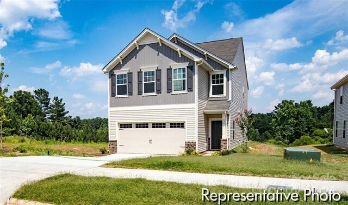 Picture of Home For Sale in Albemarle, North Carolina, United States