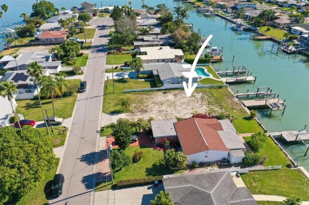 Picture of Residential Land For Sale in Madeira Beach, Florida, United States