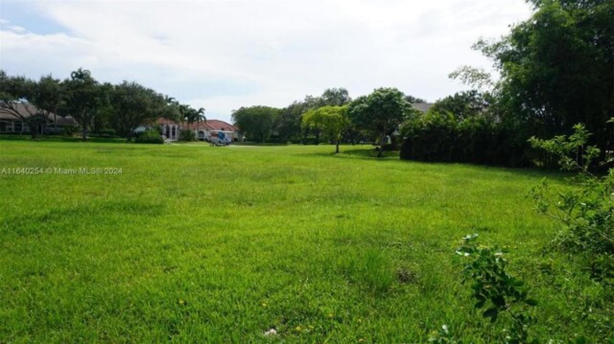 Picture of Residential Land For Sale in Pembroke Pines, Florida, United States