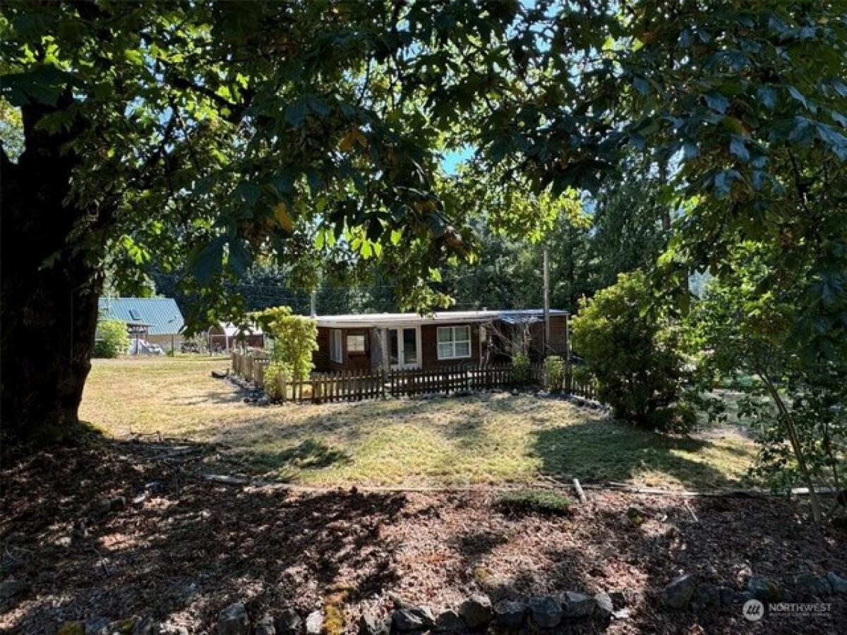 Picture of Home For Sale in Maple Falls, Washington, United States