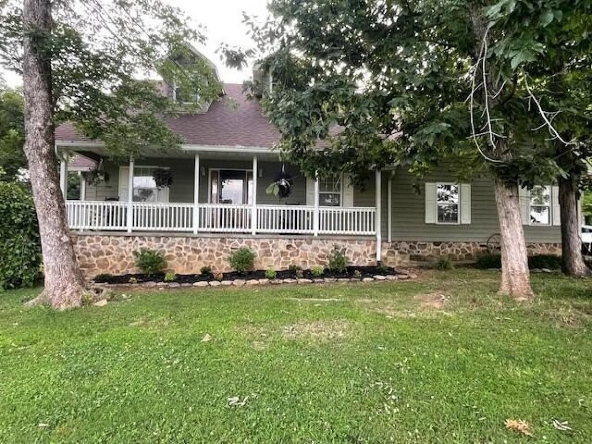 Picture of Home For Sale in Pikeville, Tennessee, United States