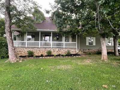 Home For Sale in Pikeville, Tennessee