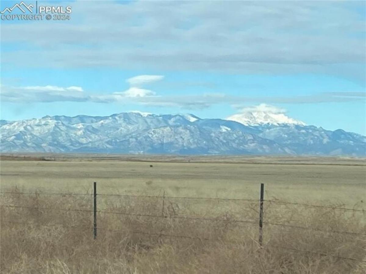 Picture of Residential Land For Sale in Colorado Springs, Colorado, United States