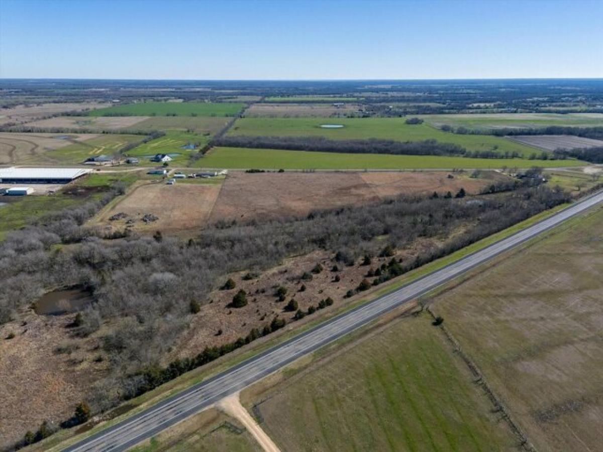 Picture of Residential Land For Sale in Commerce, Texas, United States