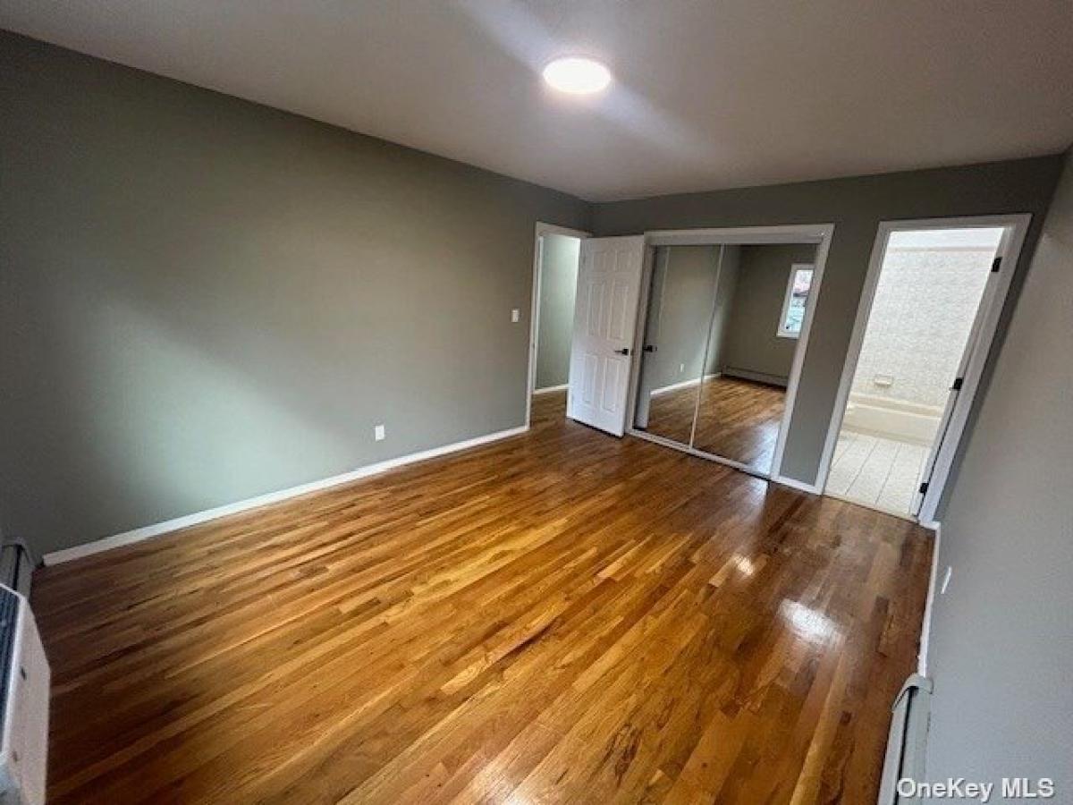 Picture of Apartment For Rent in Bayside, New York, United States