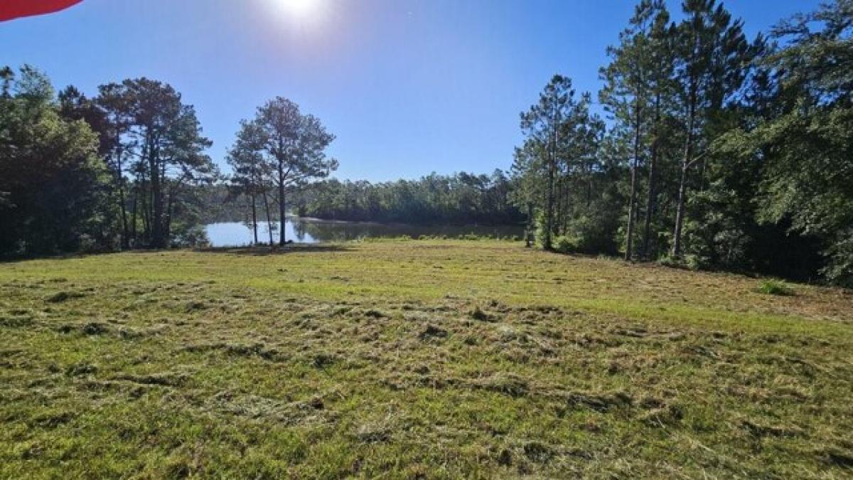 Picture of Residential Land For Sale in Crestview, Florida, United States