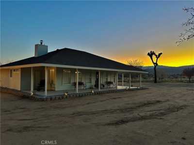 Home For Sale in Pioneertown, California