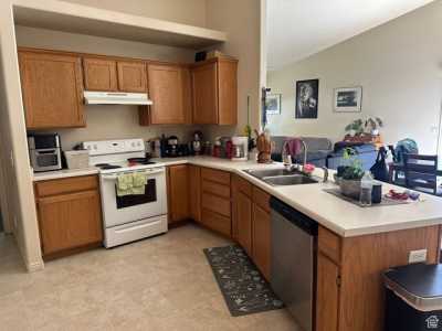 Home For Sale in Clearfield, Utah