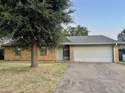 Home For Rent in Haltom City, Texas