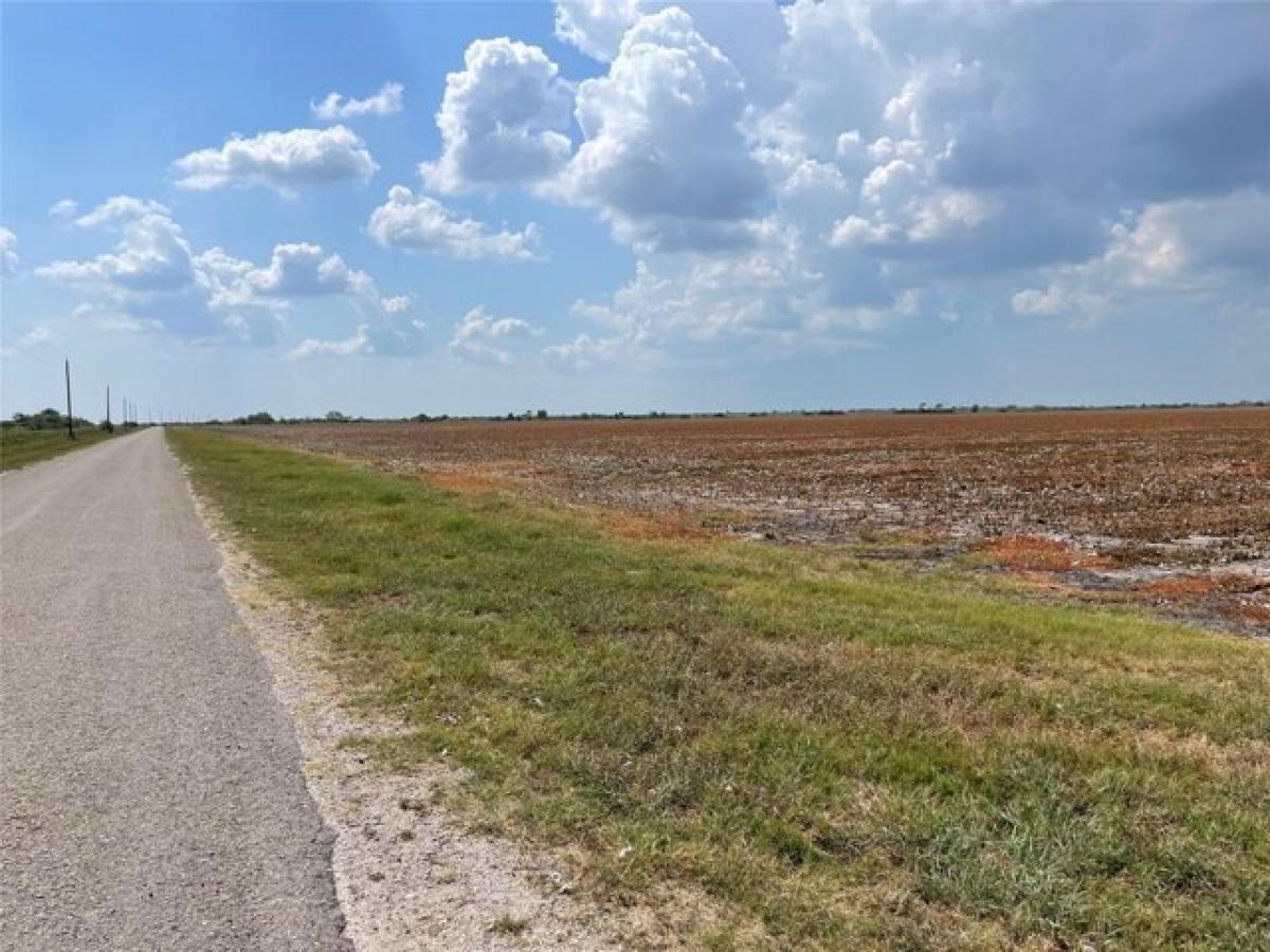 Picture of Residential Land For Sale in Port Lavaca, Texas, United States