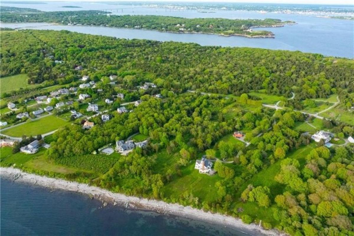 Picture of Residential Land For Sale in Jamestown, Rhode Island, United States