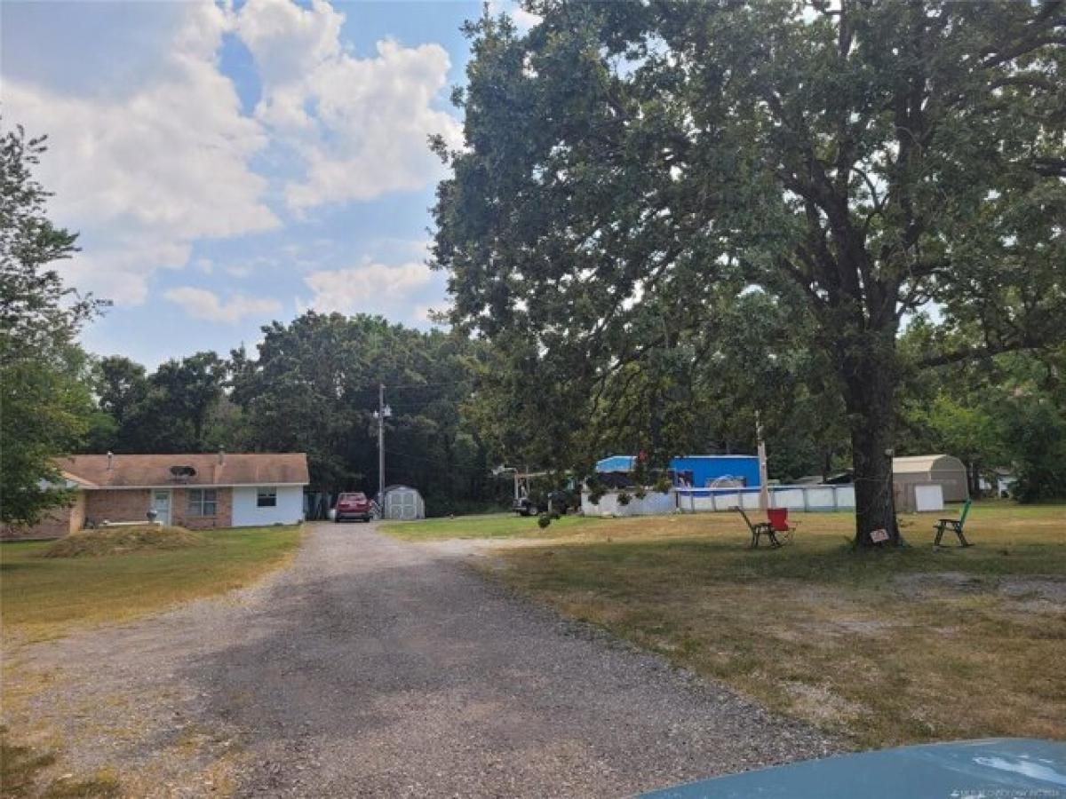 Picture of Home For Sale in Locust Grove, Oklahoma, United States