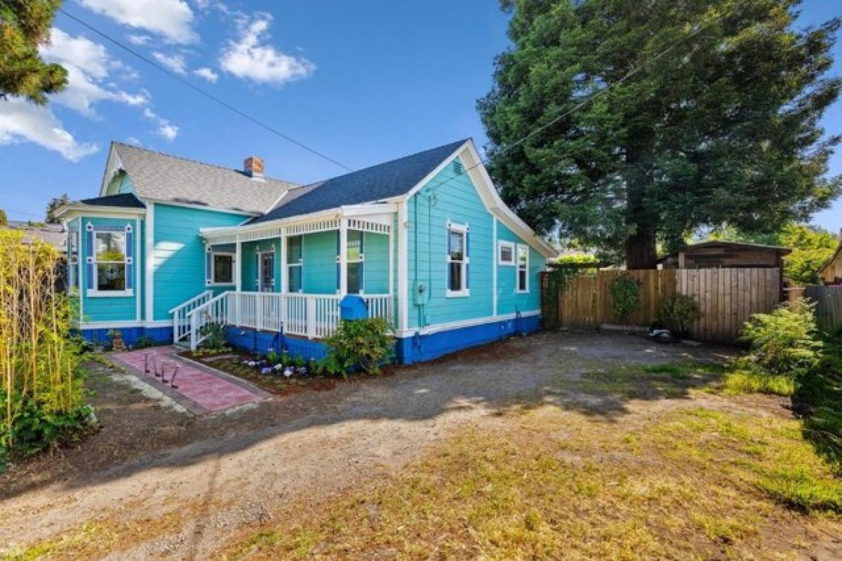 Picture of Home For Sale in Santa Cruz, California, United States