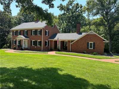 Home For Sale in Elkin, North Carolina