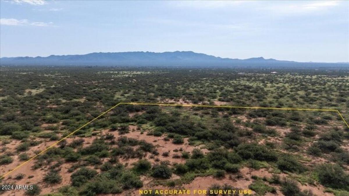 Picture of Residential Land For Sale in Hereford, Arizona, United States