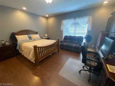 Home For Sale in Lansing, North Carolina