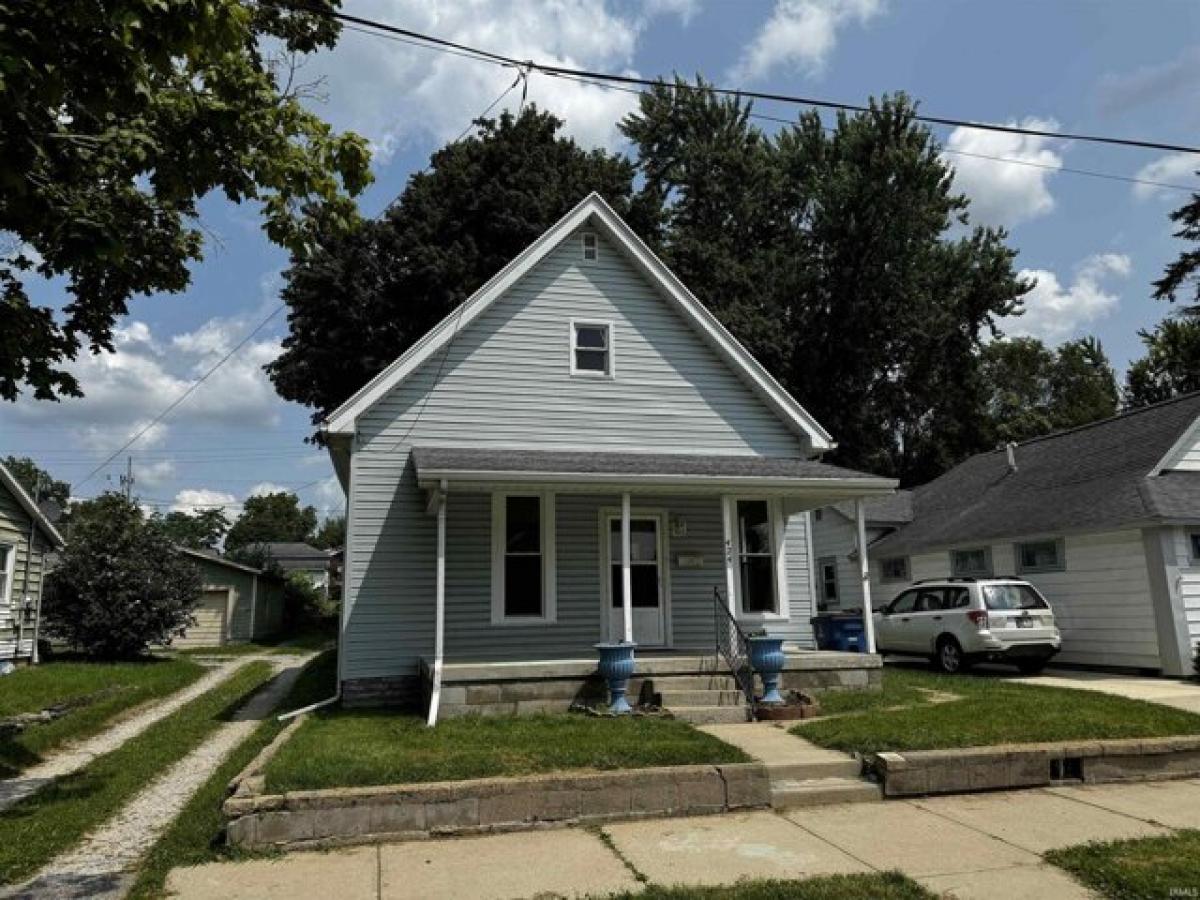 Picture of Home For Sale in Marion, Indiana, United States