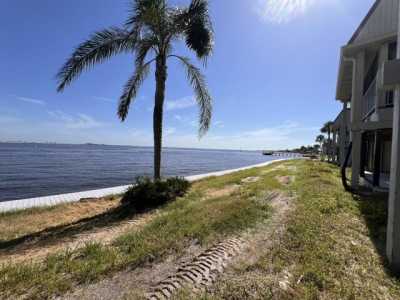 Home For Sale in Sanibel, Florida