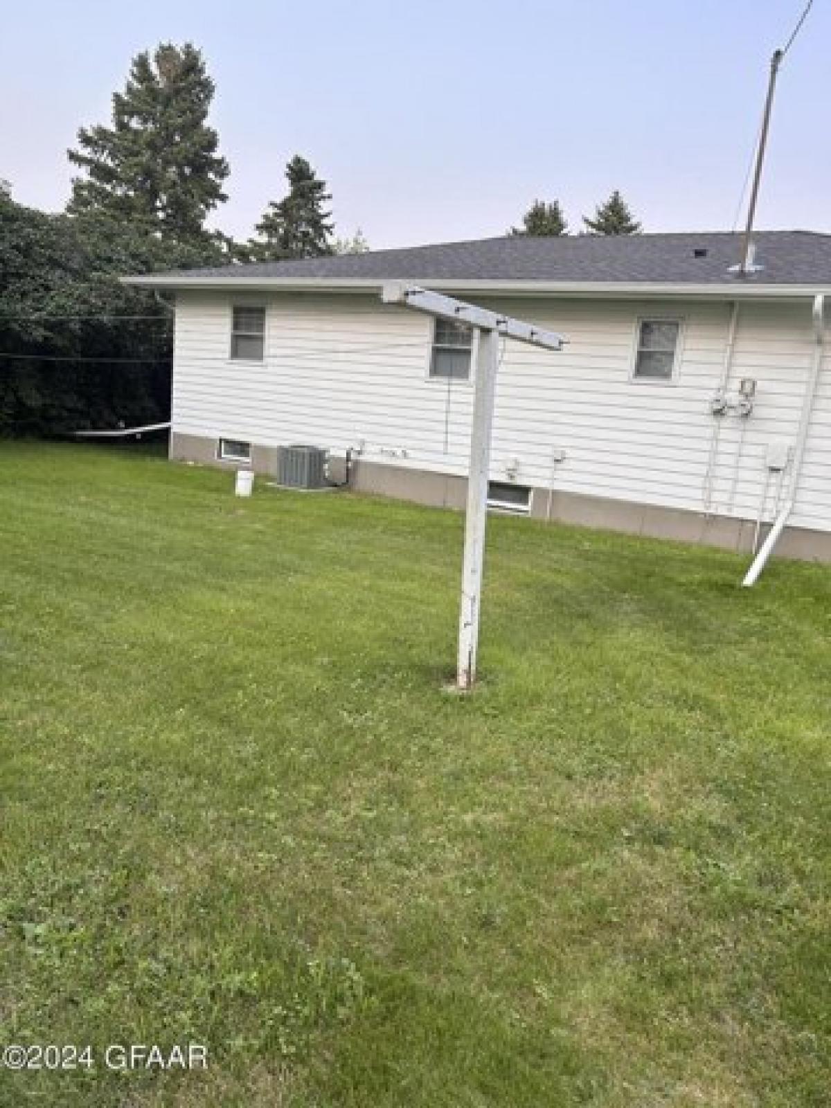 Picture of Home For Sale in Niagara, North Dakota, United States