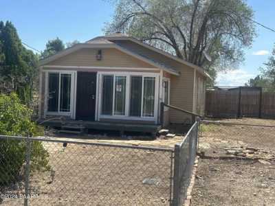 Home For Sale in Seligman, Arizona