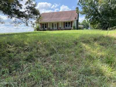 Home For Sale in Luray, Tennessee