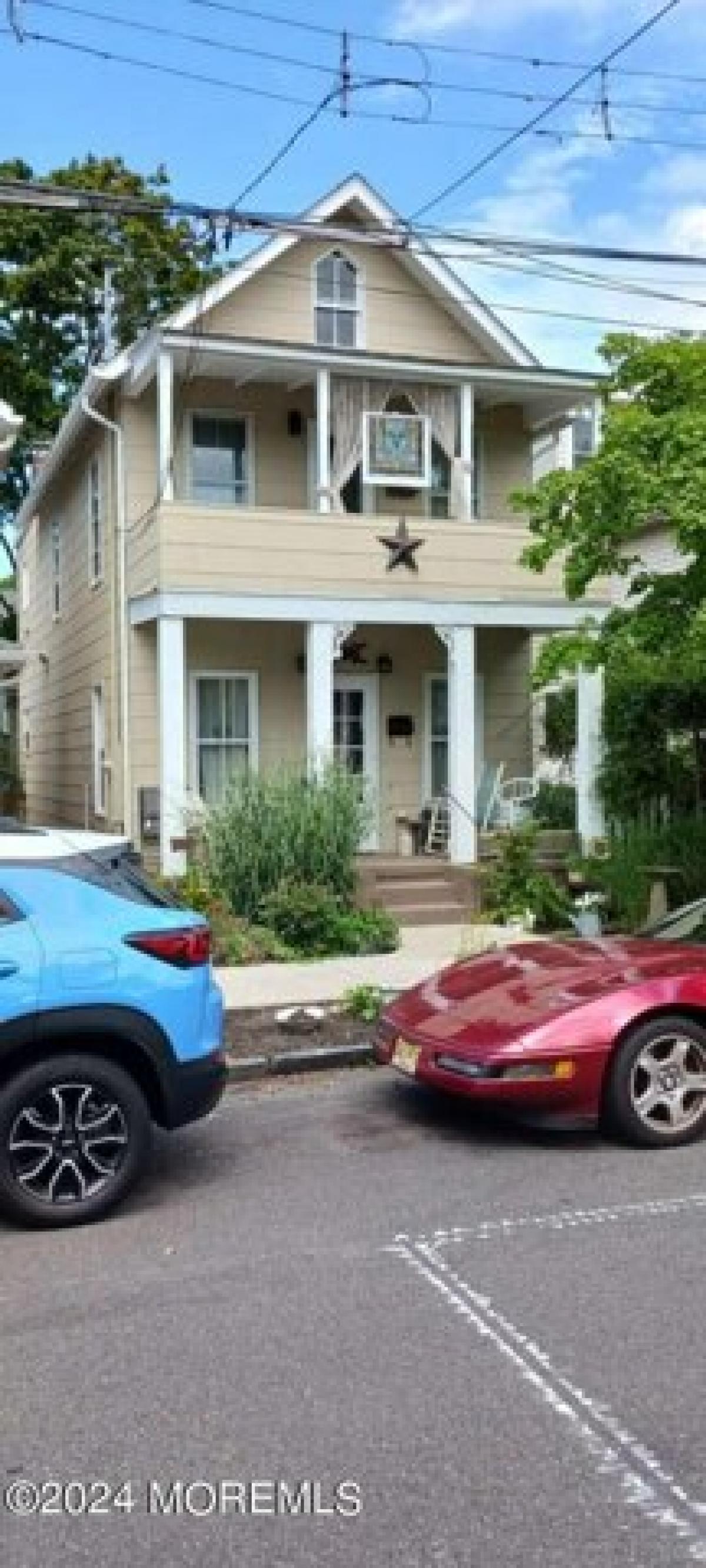 Picture of Home For Sale in Ocean Grove, New Jersey, United States