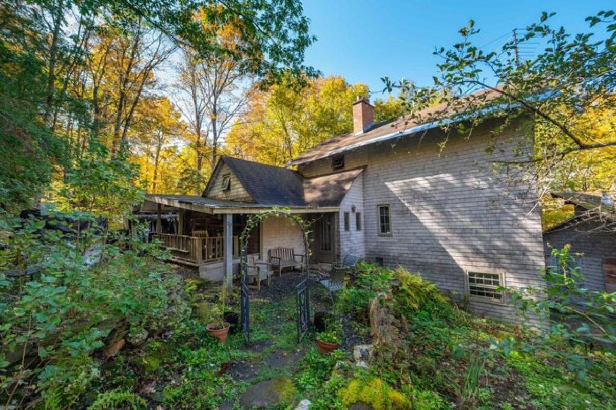 Picture of Home For Sale in Wilmington, Vermont, United States