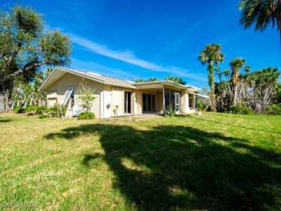 Home For Sale in Sanibel, Florida