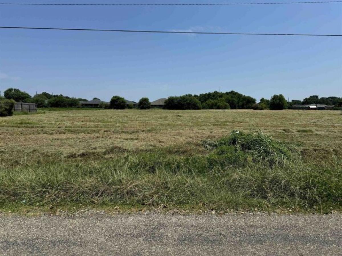 Picture of Residential Land For Sale in Groves, Texas, United States