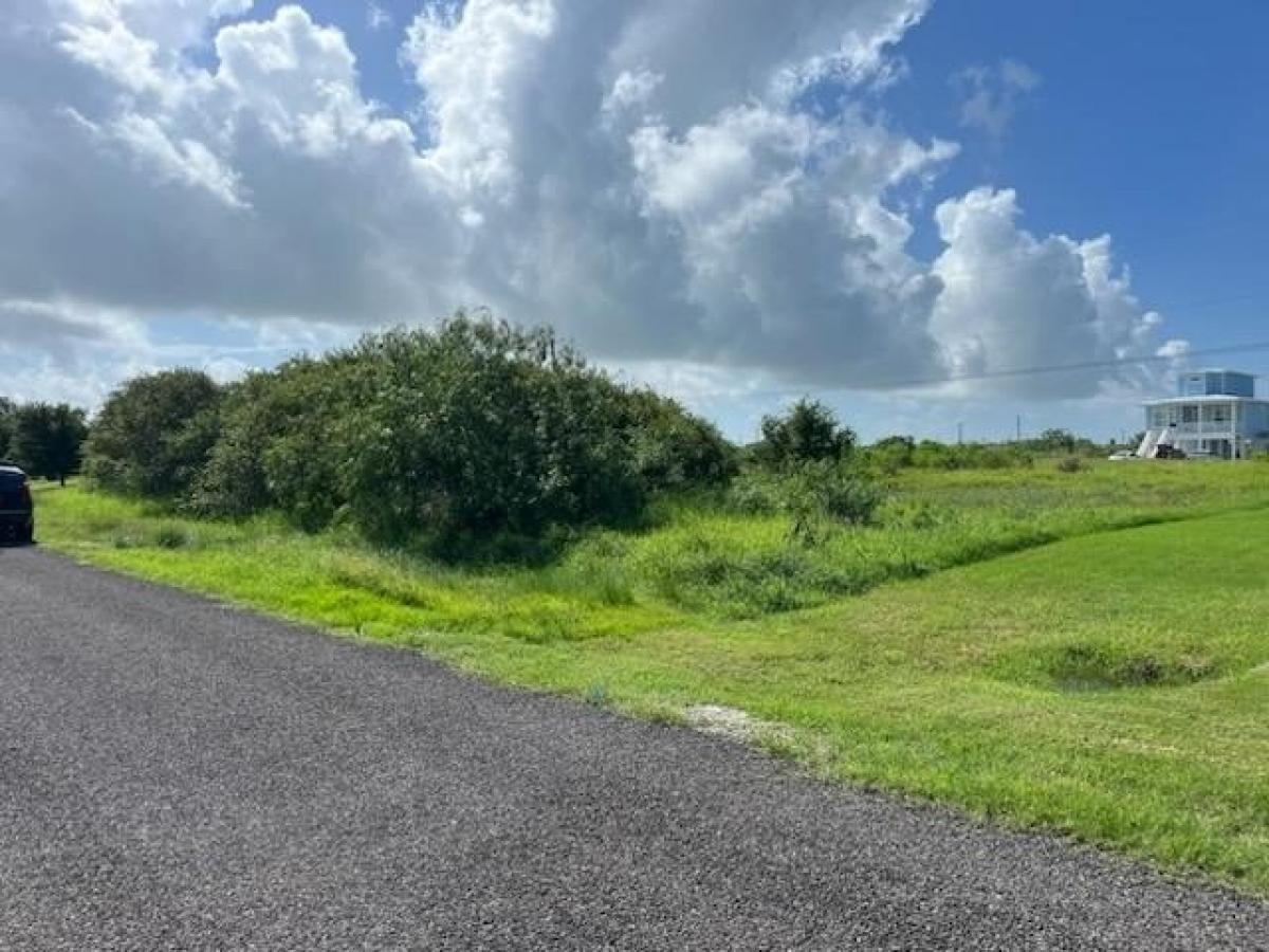 Picture of Residential Land For Sale in Rockport, Texas, United States