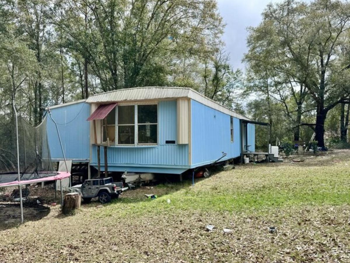 Picture of Home For Sale in Defuniak Springs, Florida, United States