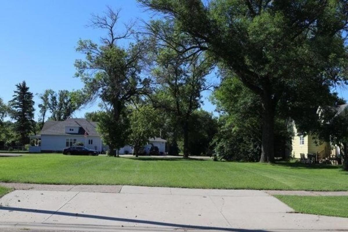 Picture of Residential Land For Sale in Valley City, North Dakota, United States