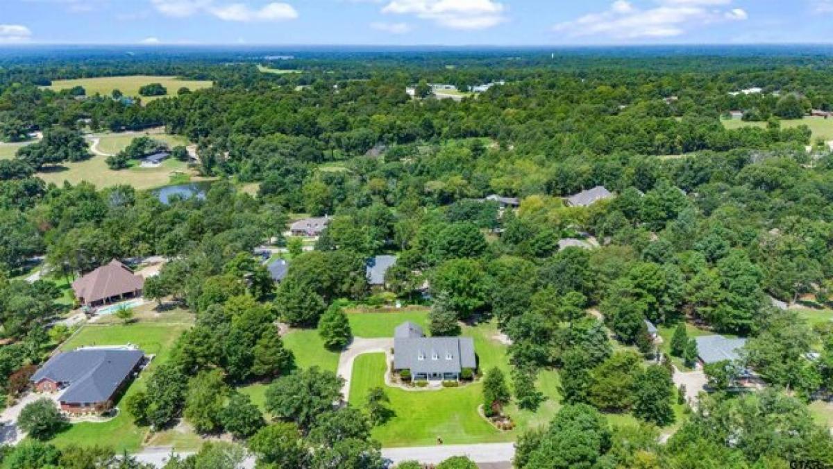 Picture of Home For Sale in Mineola, Texas, United States