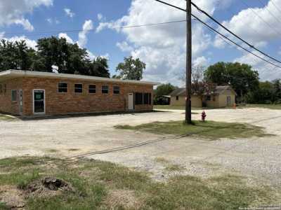 Home For Sale in Elmendorf, Texas