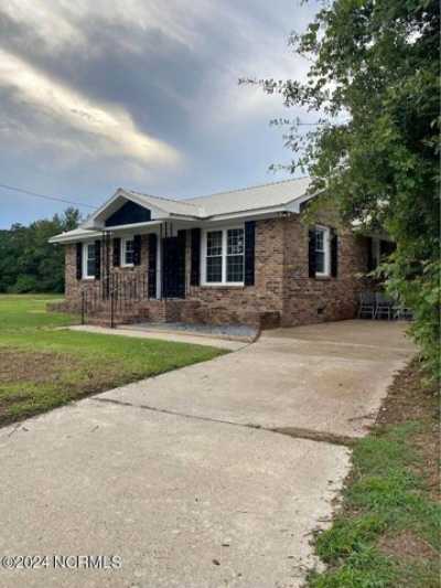 Home For Sale in Kinston, North Carolina