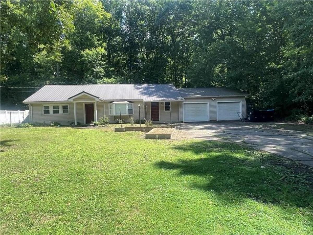 Picture of Home For Sale in Hermitage, Pennsylvania, United States