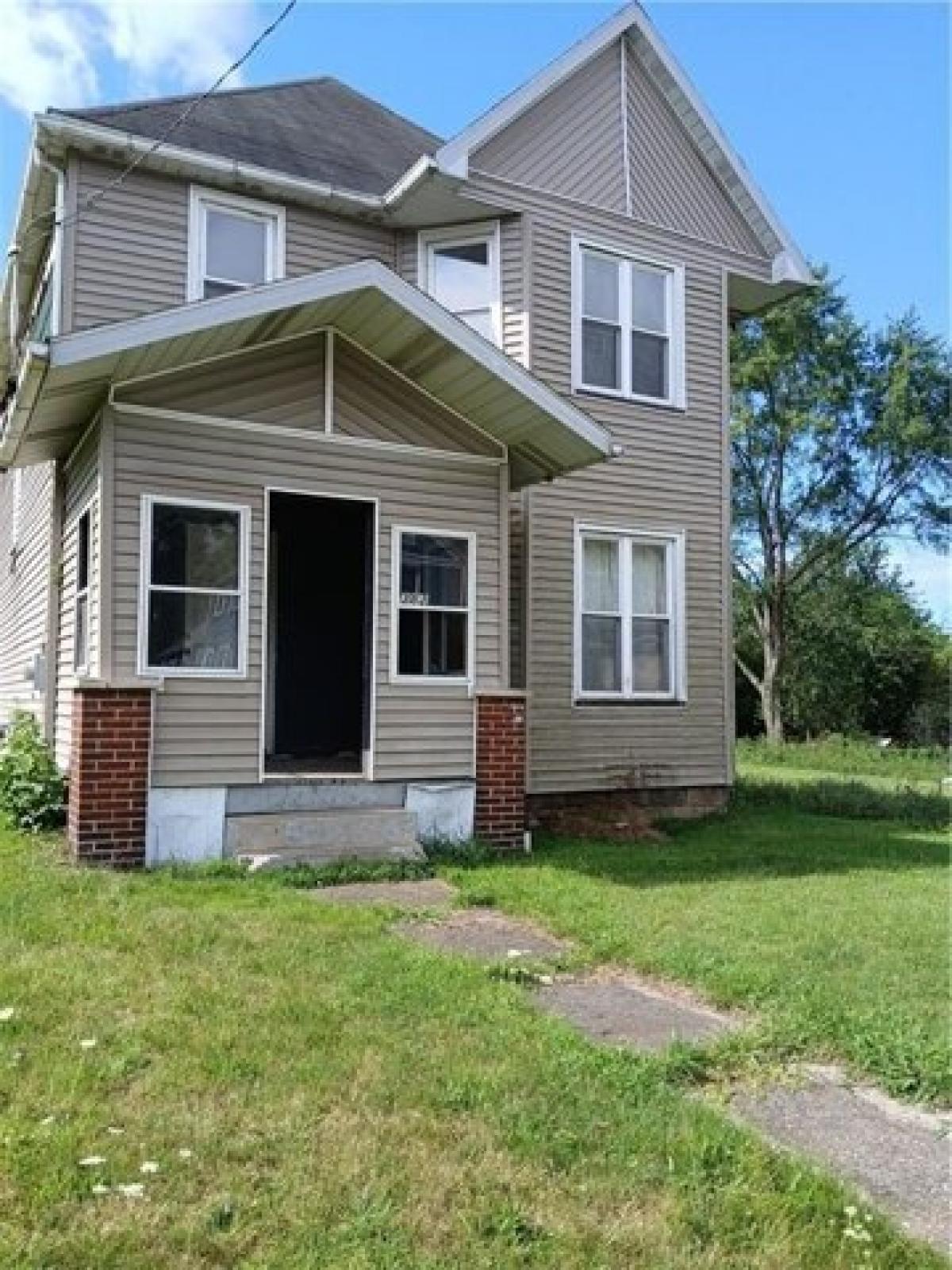 Picture of Home For Sale in Sharon, Pennsylvania, United States