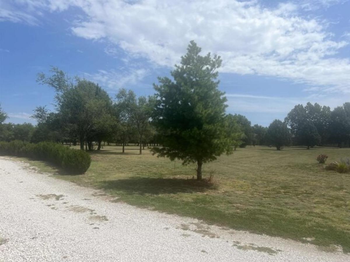 Picture of Residential Land For Sale in Arkansas City, Kansas, United States