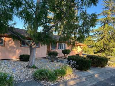 Home For Sale in Glen Ellen, California