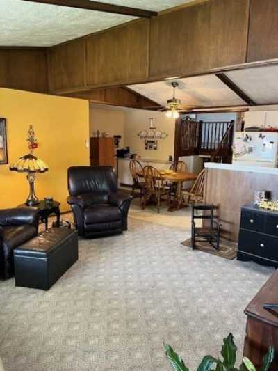 Home For Sale in Sturgeon Bay, Wisconsin