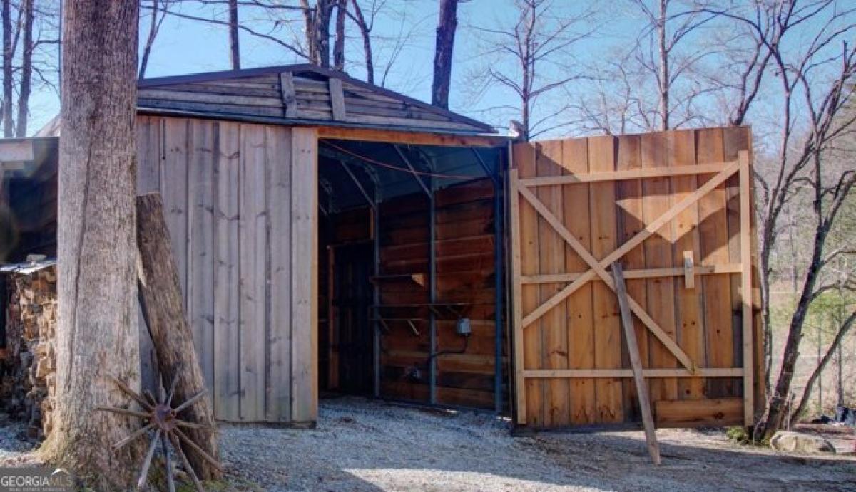 Picture of Home For Sale in Clayton, Georgia, United States