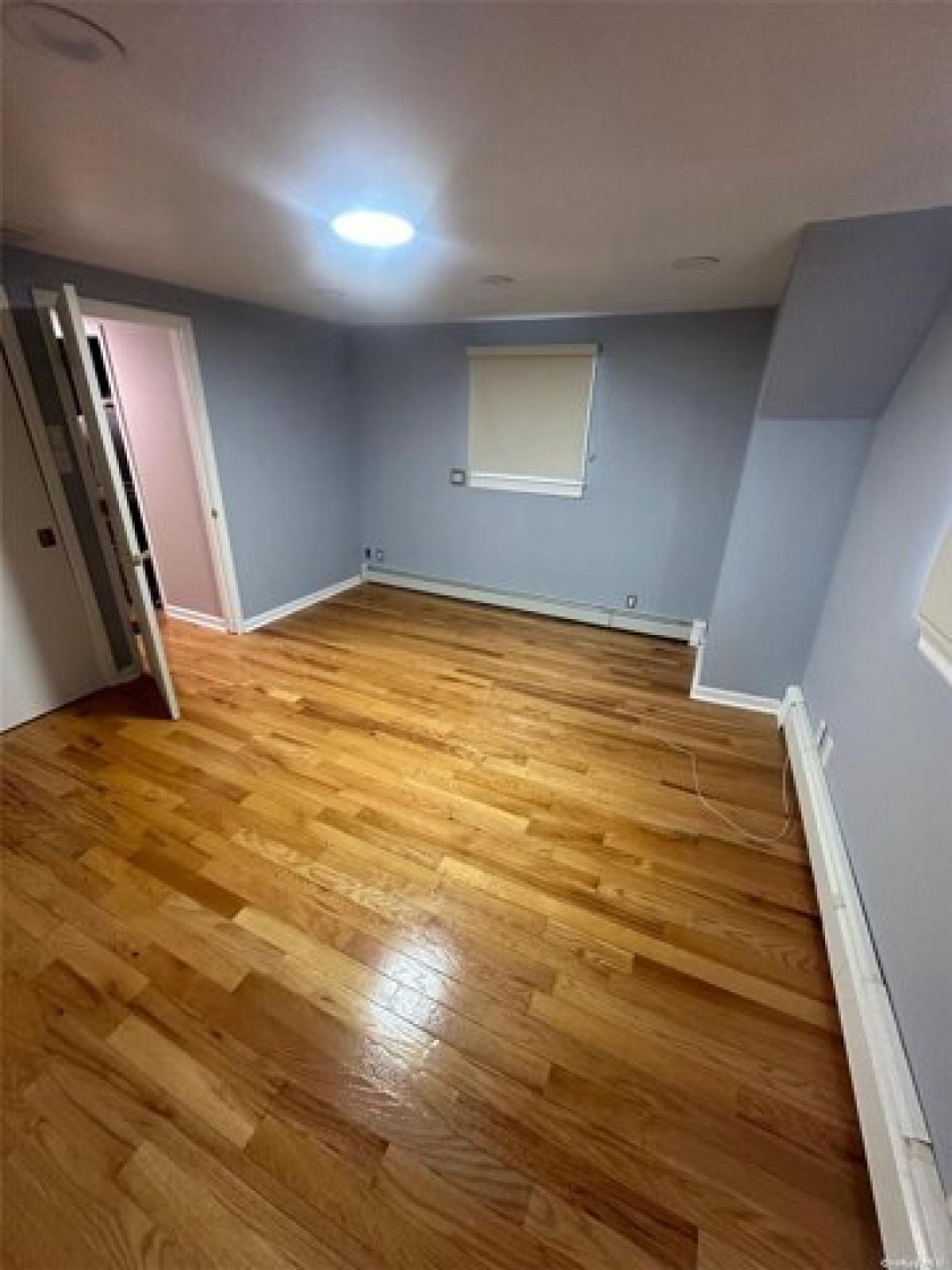 Picture of Home For Rent in Glen Cove, New York, United States