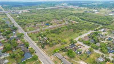 Residential Land For Sale in Kingsville, Texas