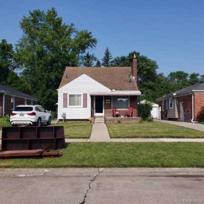 Home For Sale in Redford, Michigan