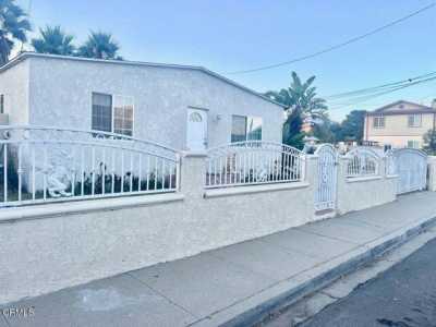 Home For Sale in Santa Paula, California