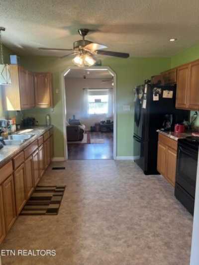 Home For Sale in Pikeville, Tennessee