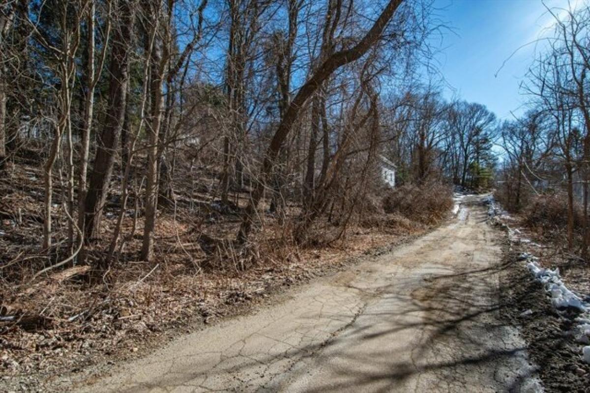 Picture of Residential Land For Sale in Worcester, Massachusetts, United States