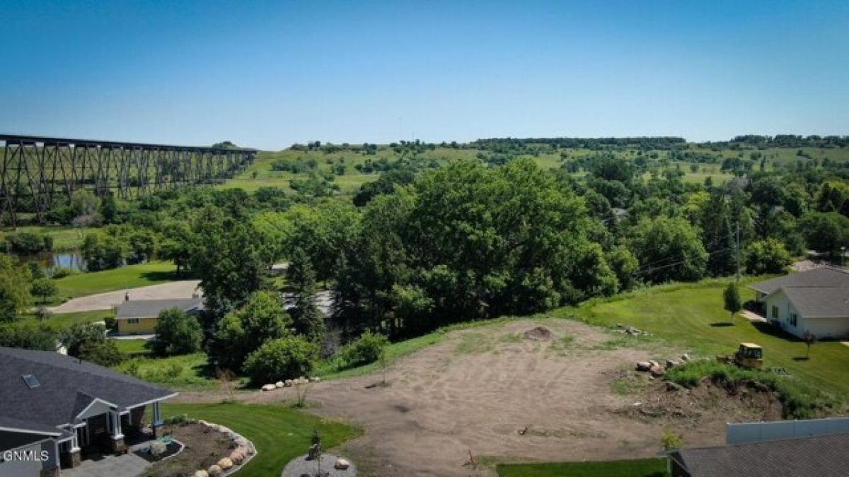 Picture of Residential Land For Sale in Valley City, North Dakota, United States